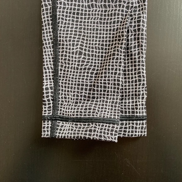 Lululemon leggings - Picture 4 of 5